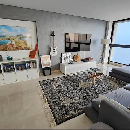 Primera Linea Playa Levante Piso 21 Vistas Infinitas Al Mar Y Montana