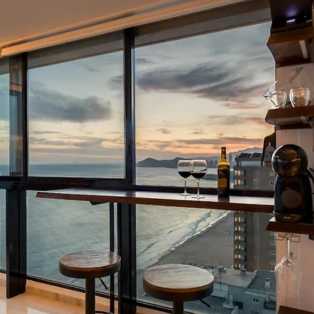 Primera Linea Playa Levante Piso 21 Vistas Infinitas Al Mar Y Montana Benidorm