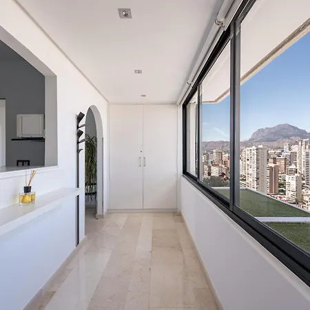 Primera Linea Playa Levante Piso 21 Vistas Infinitas Al Mar Y Montana *