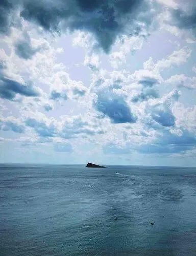 Primera Linea Playa Levante Piso 21 Vistas Infinitas Al Mar Y Montana Appartement *