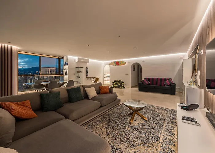 公寓 Primera Linea Playa Levante Piso 21 Vistas Infinitas Al Mar Y Montana